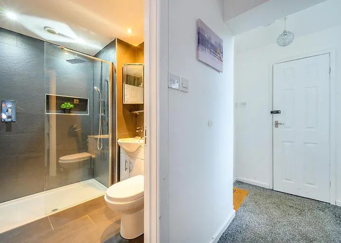 H27 - Grandiose & Hospitable *