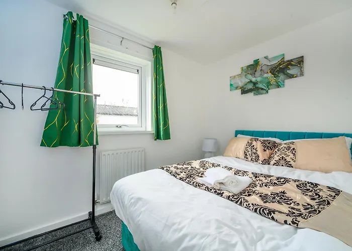 H27 - Grandiose & Hospitable *