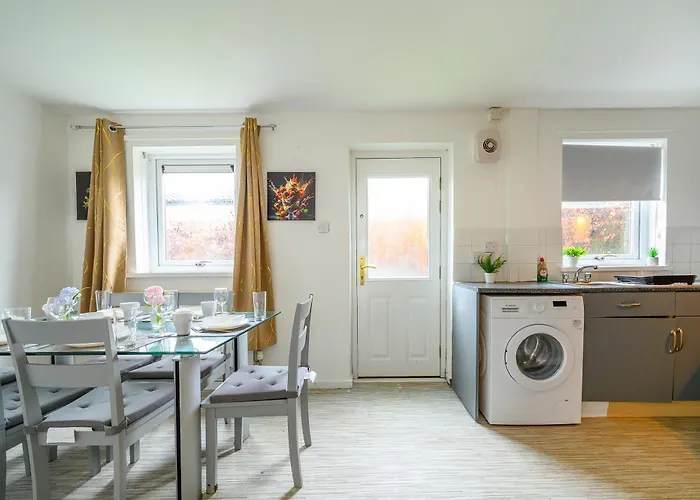 H27 - Grandiose & Hospitable Nyaraló *