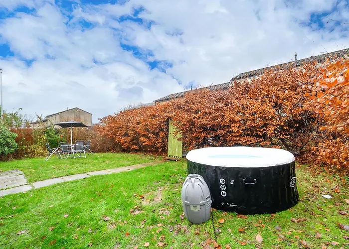 H27 - Grandiose & Hospitable