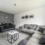 H27 - Grandiose & Hospitable Tatil Evi Leeds (West Yorkshire)