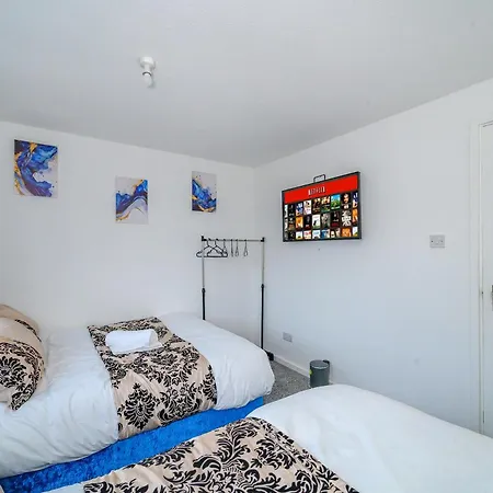 H27 - Grandiose & Hospitable